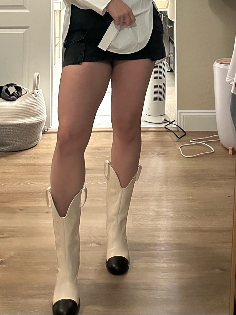 CHANEL 24C High Boots Knee High Calfskin Ivory/Black Colorblock EU 36 MPN